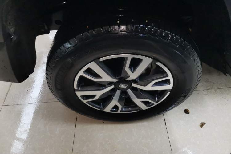 Used Tank 300 2021 City Edition 2.0T—Truly Stylish Right Rear Wheel Hub