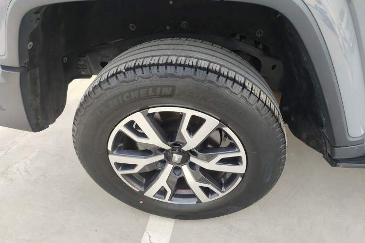 Used Tank 300 2021 City Edition 2.0T—Truly Stylish Right Rear Wheel Hub
