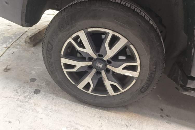 Used Tank 300 2021 City Edition 2.0T—Truly Stylish Right Rear Wheel Hub