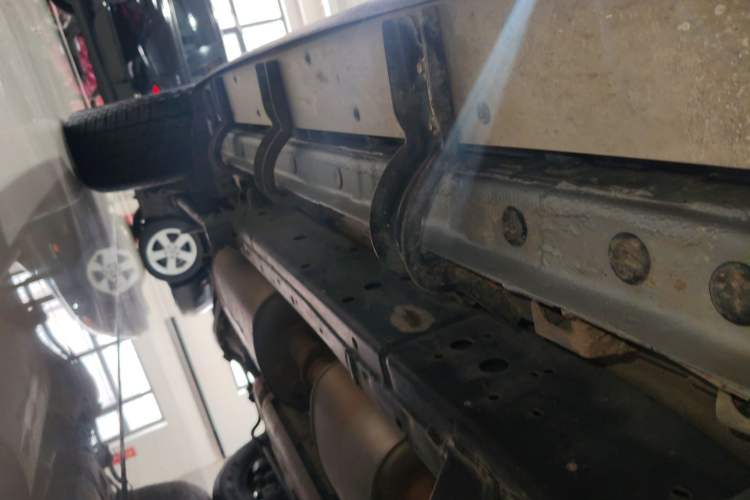 Used Tank 300 2021 Off-Road Edition 2.0T Conqueror Right Side Sill