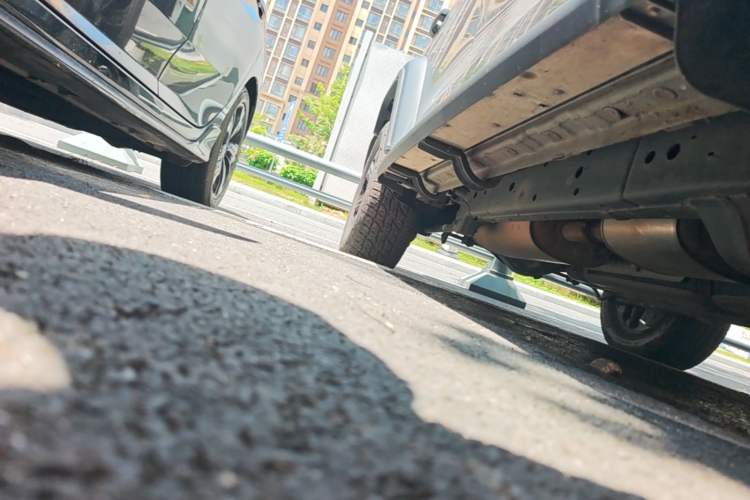Used Tank 300 2021 Off-Road Edition 2.0T Challenger Right Side Sill