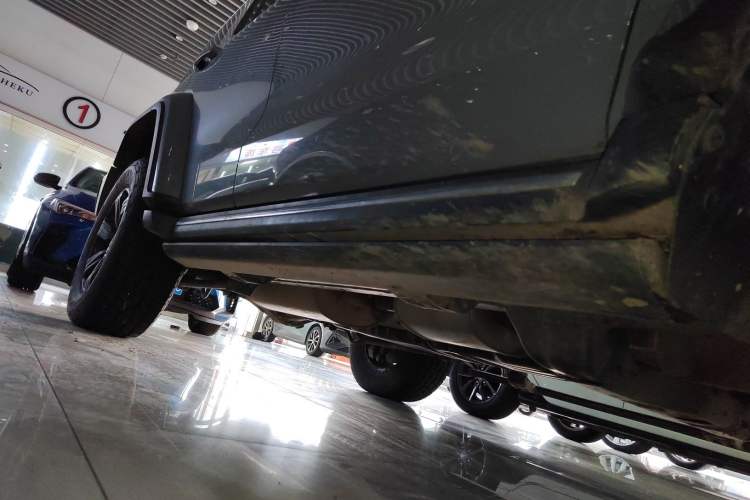 Used Tank 300 2021 City Edition 2.0T—Truly Stylish Right Side Sill