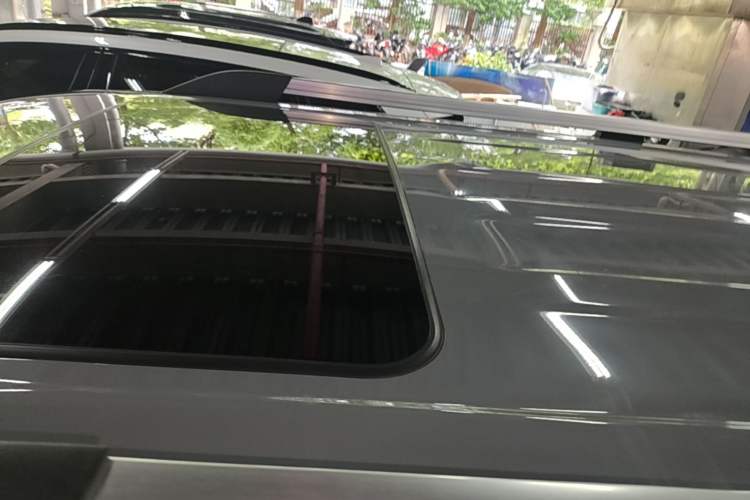Used Tank 300 2021 City Edition 2.0T—Truly Stylish Roof