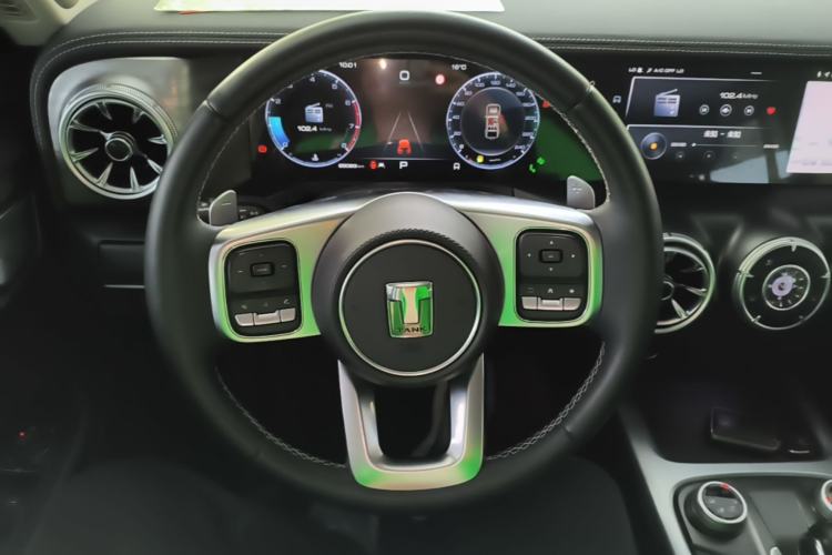 Used Tank 300 2021 City Edition 2.0T—Truly Stylish Steering Wheel
