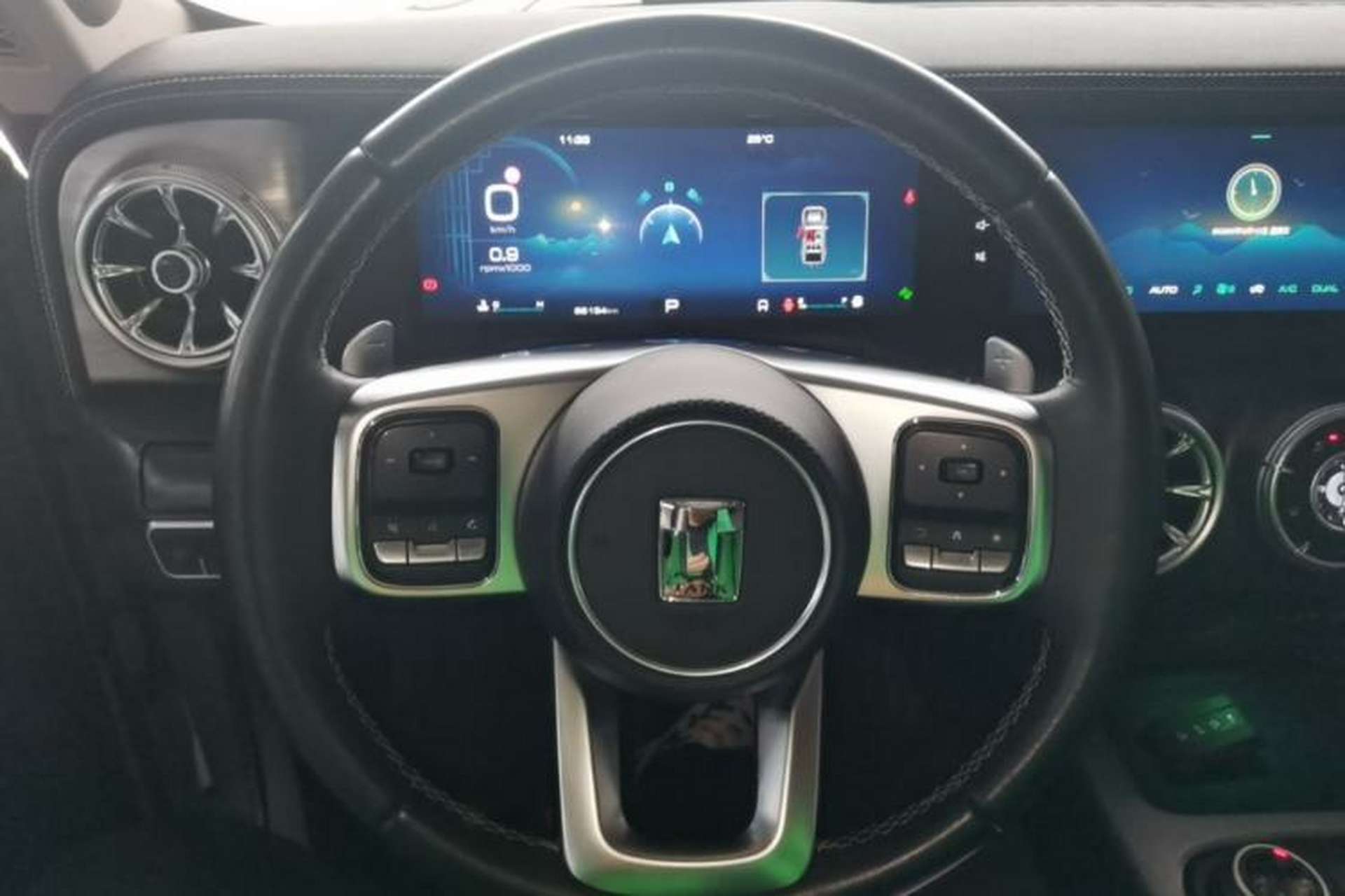 Used Tank 300 2021 City Edition 2.0T—Truly Stylish Steering Wheel