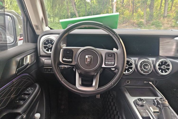 Used Tank 300 2021 City Edition 2.0T—Truly Stylish Steering Wheel