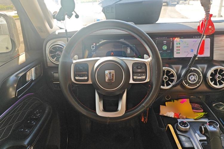 Used Tank 300 2021 City Edition 2.0T—Truly Stylish Steering Wheel