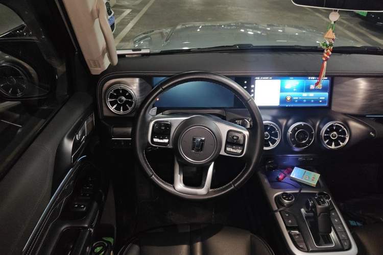 Used Tank 300 2021 City Edition 2.0T—Truly Stylish Steering Wheel