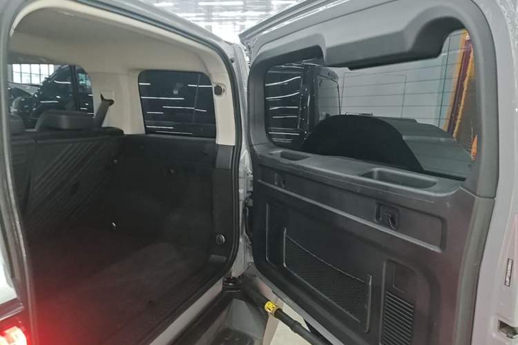 Used Tank 300 2021 City Edition 2.0T My Vision Model Trunk