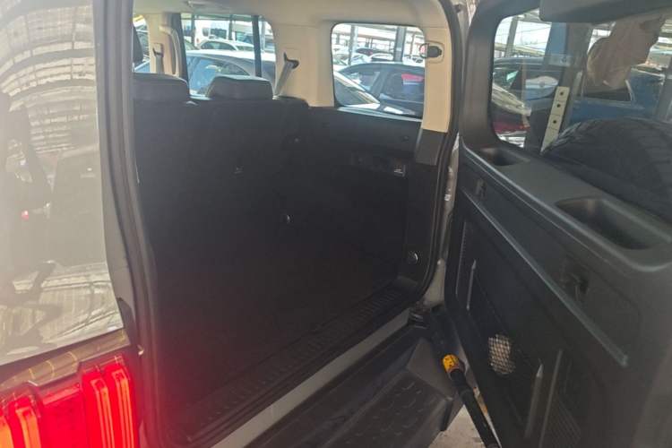 Used Tank 300 2021 Off-Road Edition 2.0T Conqueror Trunk