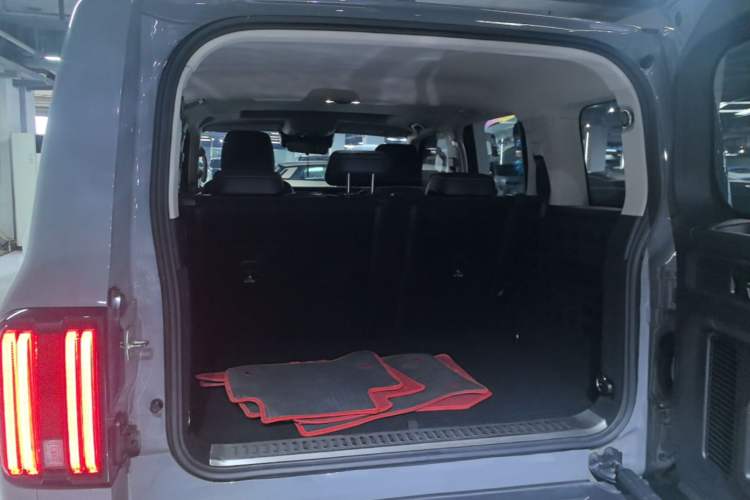 Used Tank 300 2021 Off-Road Edition 2.0T Conqueror Trunk