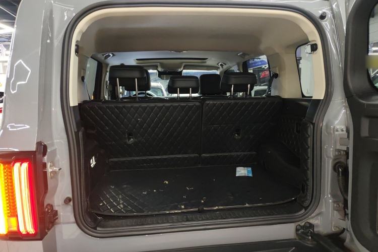 Used Tank 300 2021 Off-Road Edition 2.0T Conqueror Trunk