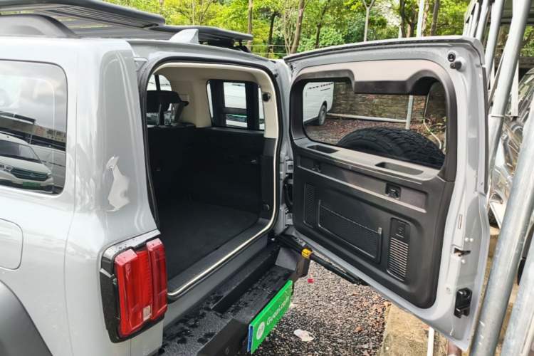 Used Tank 300 2021 Off-Road Edition 2.0T Conqueror Trunk