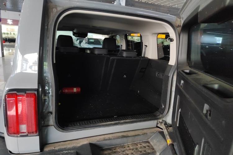 Used Tank 300 2021 City Edition 2.0T—Truly Stylish Trunk