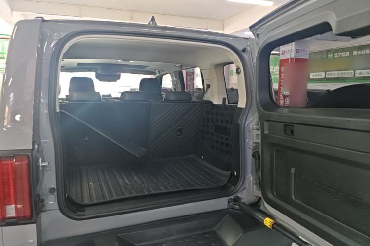 Used Tank 300 2021 Off-Road Edition 2.0T Conqueror Trunk