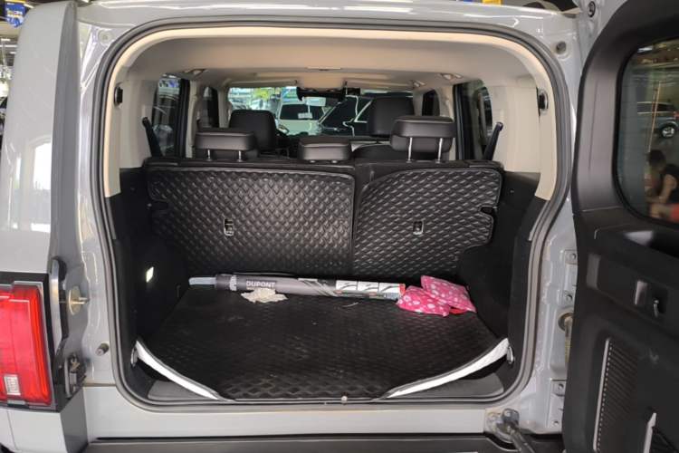 Used Tank 300 2021 Off-Road Edition 2.0T Challenger Trunk