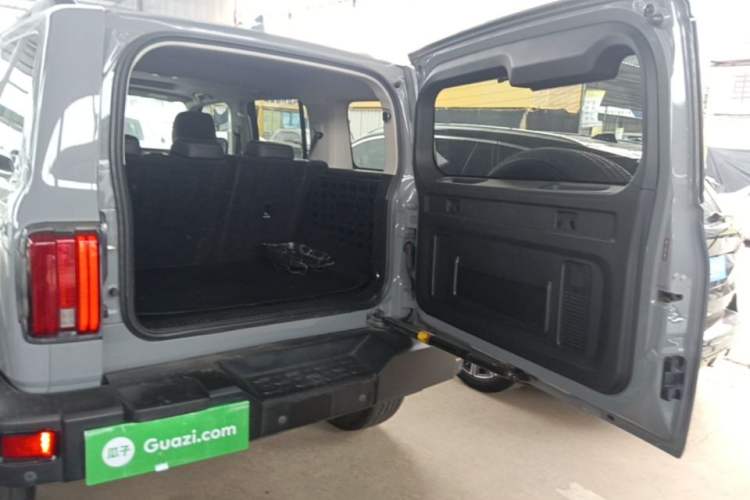 Used Tank 300 2021 Off-Road Edition 2.0T Conqueror Trunk