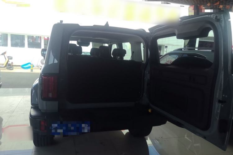 Used Tank 300 2021 City Edition 2.0T—Truly Stylish Trunk