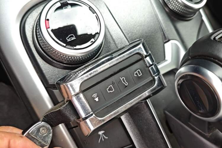 Used Tank 300 2021 Off-Road Edition 2.0T Conqueror Vehicle Key