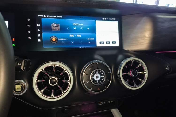 Used Tank 300 2021 City Edition 2.0T—Truly Stylish Audio And AC Panel