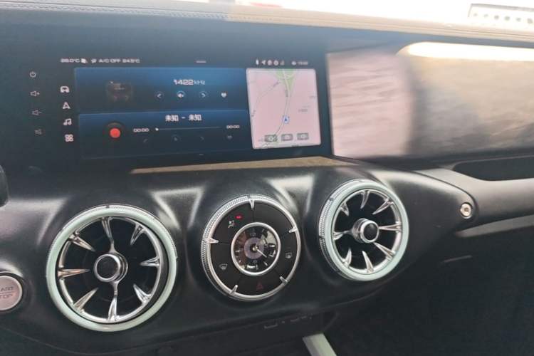 Used Tank 300 2021 City Edition 2.0T—Truly Stylish Audio And AC Panel
