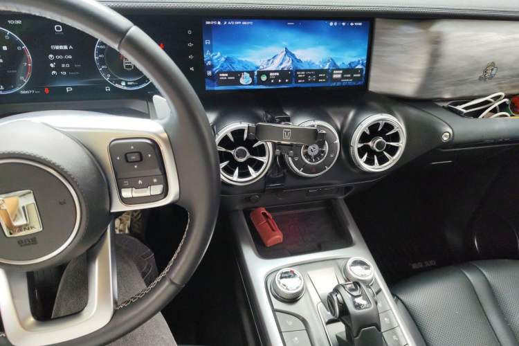 Used Tank 300 2021 City Edition 2.0T—Truly Stylish Audio And AC Panel
