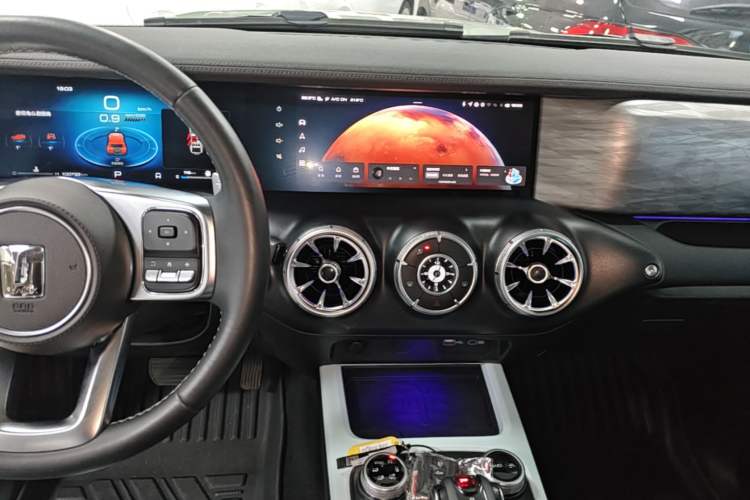 Used Tank 300 2021 City Edition 2.0T—Truly Stylish Audio And AC Panel