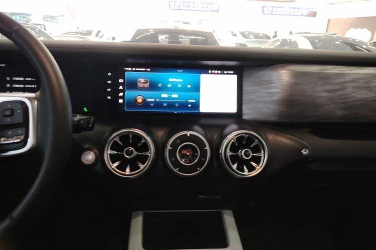 Used Tank 300 2021 City Edition 2.0T—Truly Stylish Audio And AC Panel