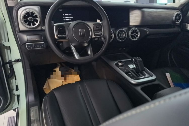 Used Tank 300 2021 City Edition 2.0T—Truly Stylish Center Console