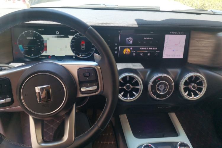 Used Tank 300 2021 City Edition 2.0T—Truly Stylish Center Console
