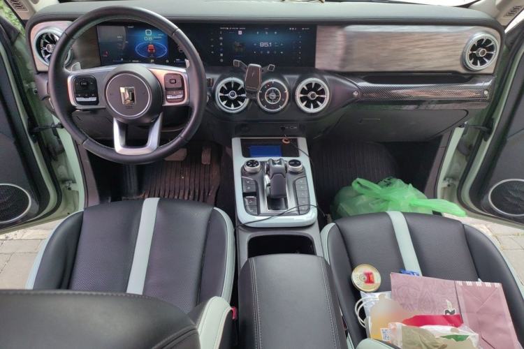 Used Tank 300 2021 City Edition 2.0T—Truly Stylish Center Console