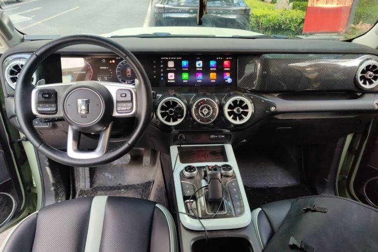 Used Tank 300 2021 City Edition 2.0T—Truly Stylish Center Console