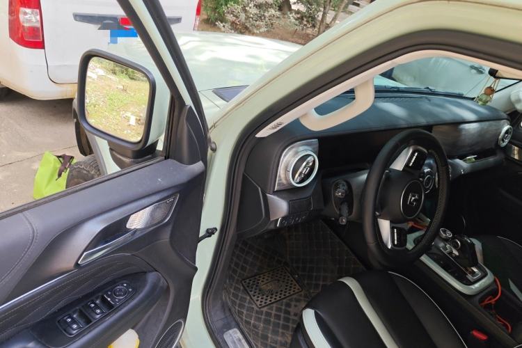 Used Tank 300 2021 City Edition 2.0T—Truly Stylish Driver Seat