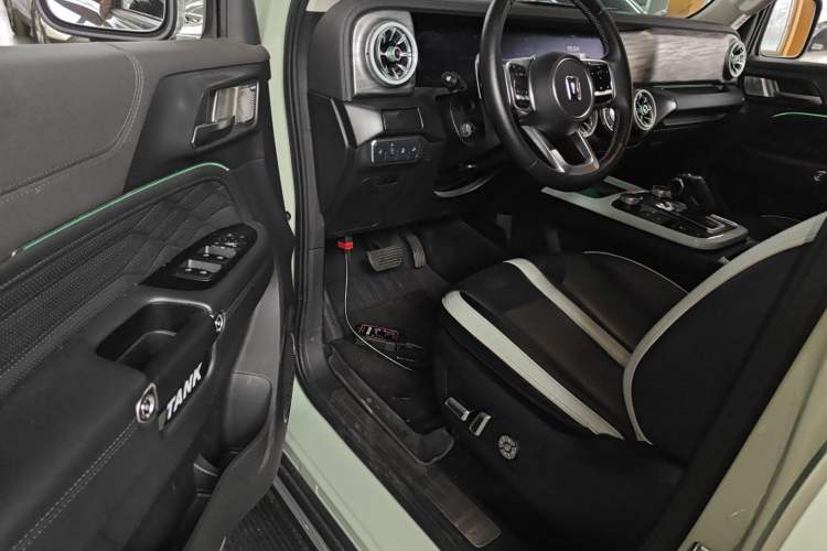 Used Tank 300 2021 City Edition 2.0T—Truly Stylish Driver Seat