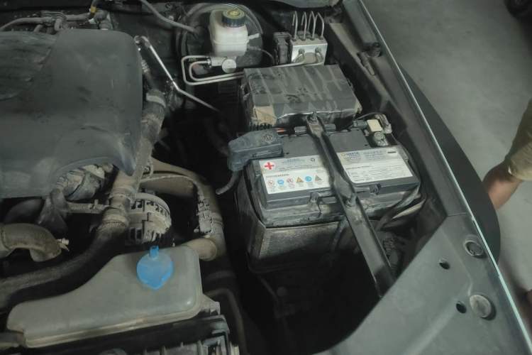 Used Tank 300 2021 Off-Road Edition 2.0T Conqueror Engine Bay Left