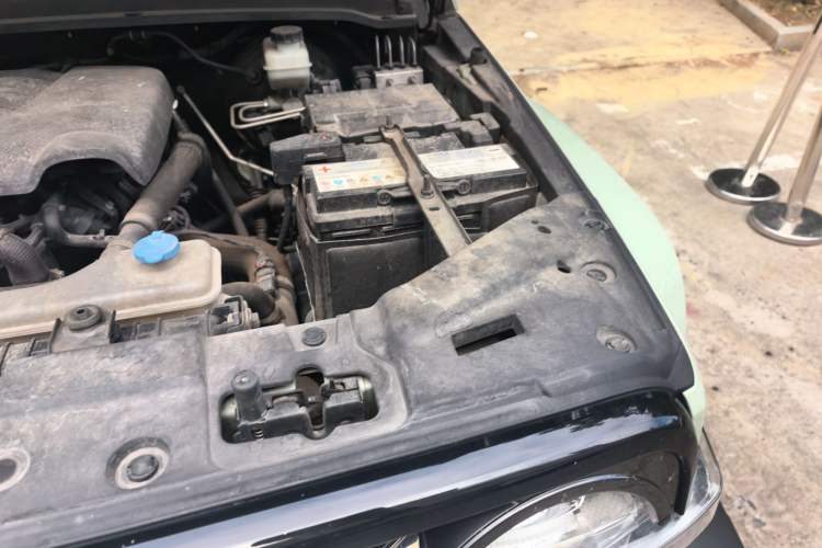 Used Tank 300 2021 City Edition 2.0T—Truly Stylish Engine Bay Left