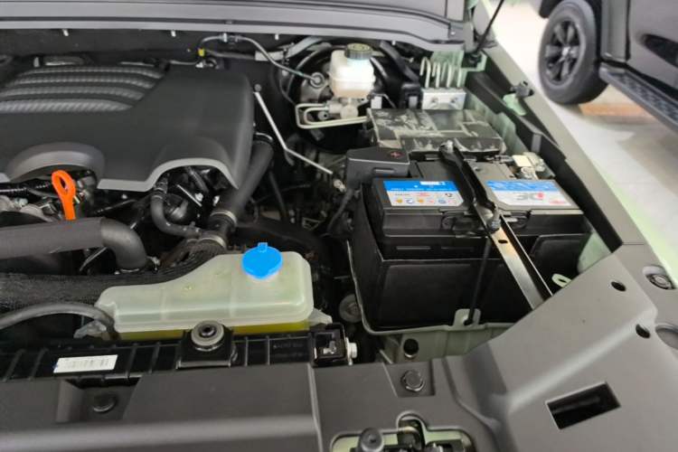 Used Tank 300 2021 City Edition 2.0T—Truly Stylish Engine Bay Left
