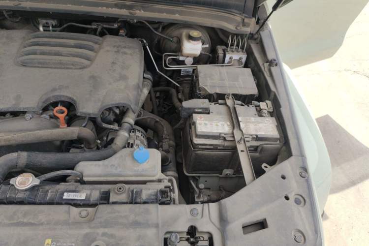 Used Tank 300 2021 City Edition 2.0T—Truly Stylish Engine Bay Left