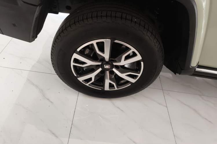 Used Tank 300 2021 City Edition 2.0T—Truly Stylish Exterior 5
