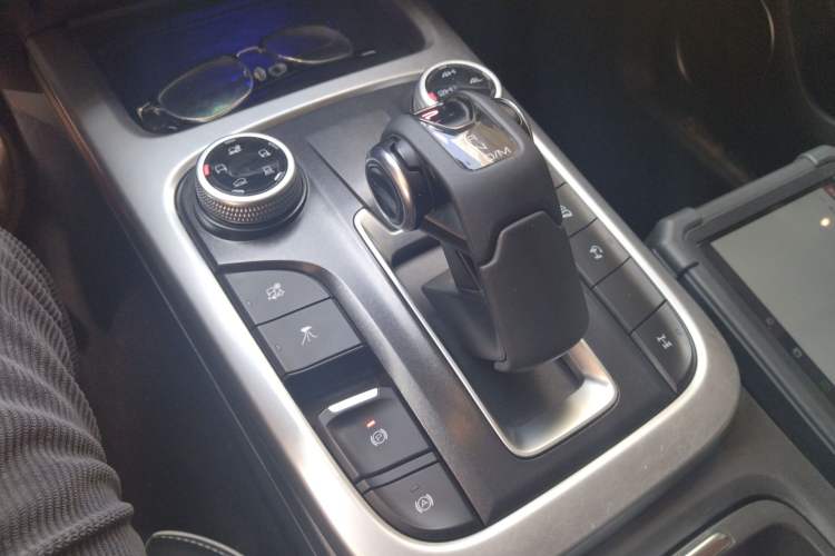 Used Tank 300 2021 Off-Road Edition 2.0T Challenger Gear Lever