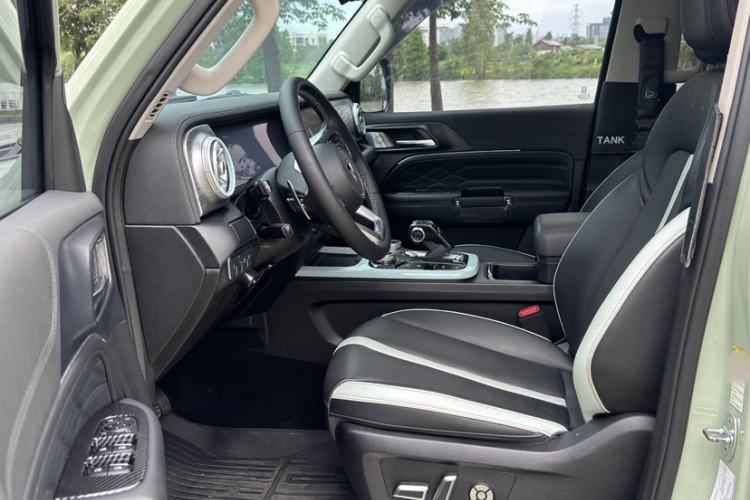 Used Tank 300 2021 City Edition 2.0T—Truly Stylish Interior 2