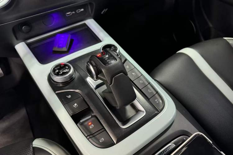 Used Tank 300 2021 City Edition 2.0T—Truly Stylish Interior 3