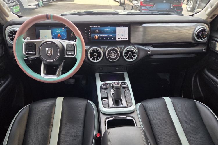 Used Tank 300 2021 City Edition 2.0T—Truly Stylish Interior 5