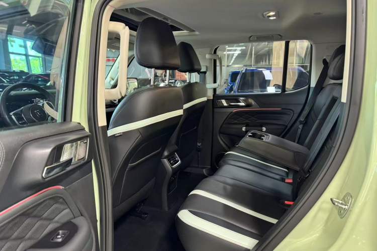 Used Tank 300 2021 City Edition 2.0T—Truly Stylish Interior 5
