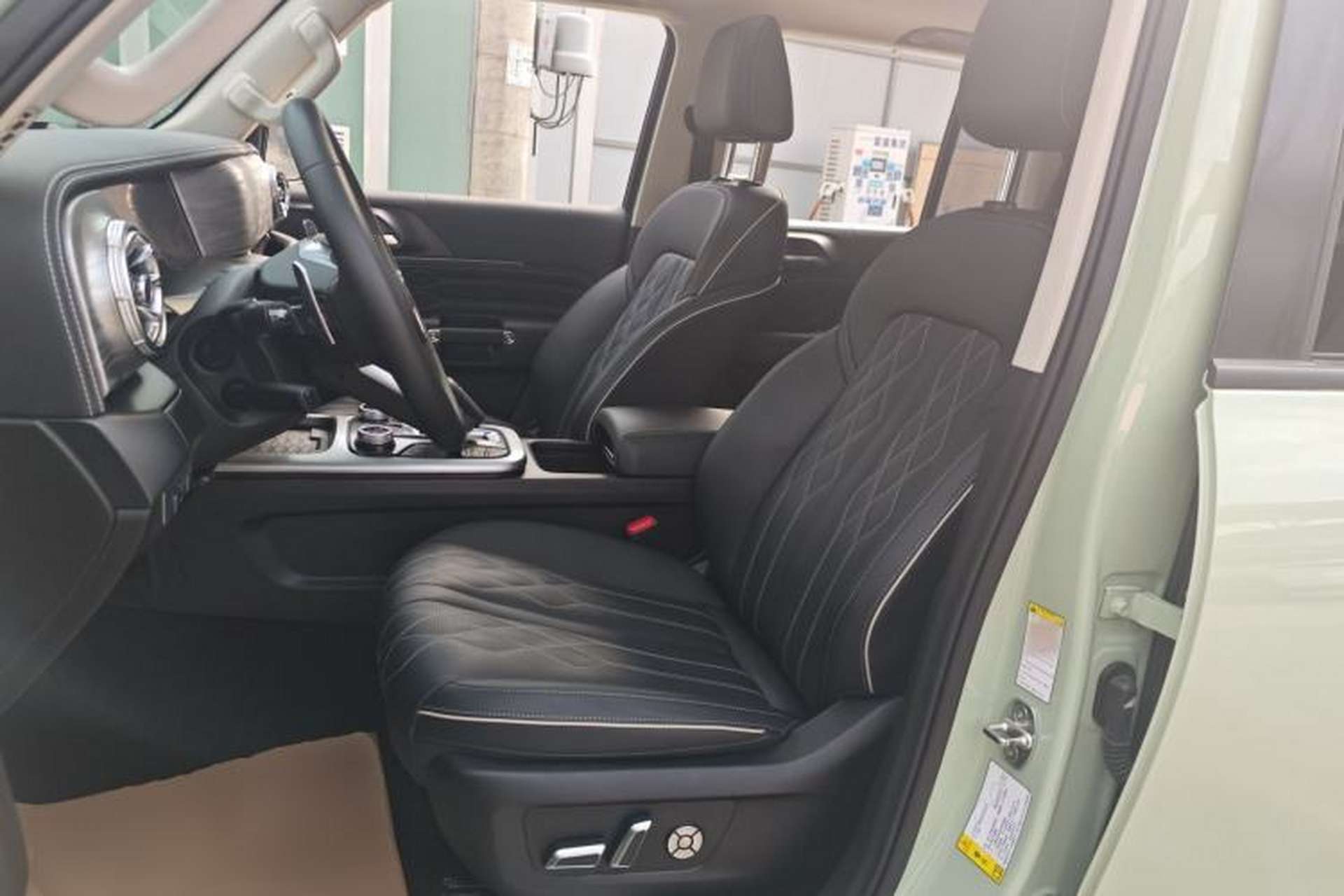 Used Tank 300 2021 City Edition 2.0T—Truly Stylish Left Front Seat