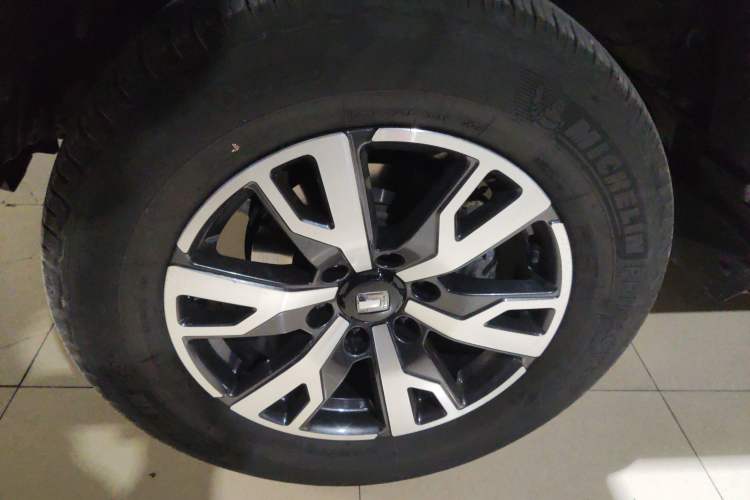 Used Tank 300 2021 City Edition 2.0T—Truly Stylish Left Front Wheel Hub