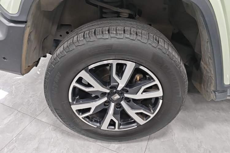 Used Tank 300 2021 City Edition 2.0T—Truly Stylish Left Front Wheel Hub