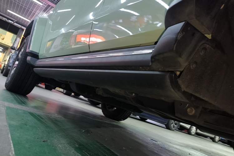 Used Tank 300 2021 City Edition 2.0T—Truly Stylish Left Side Sill