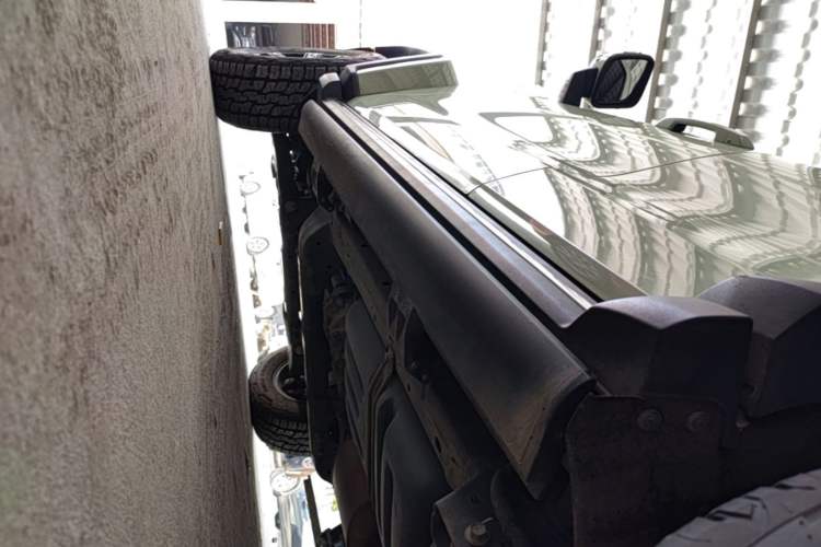 Used Tank 300 2021 City Edition 2.0T—Truly Stylish Left Side Sill