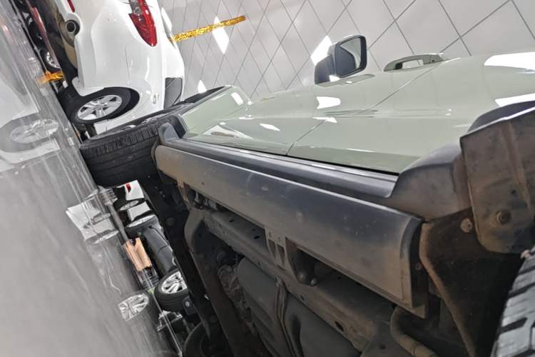Used Tank 300 2021 City Edition 2.0T—Truly Stylish Left Side Sill